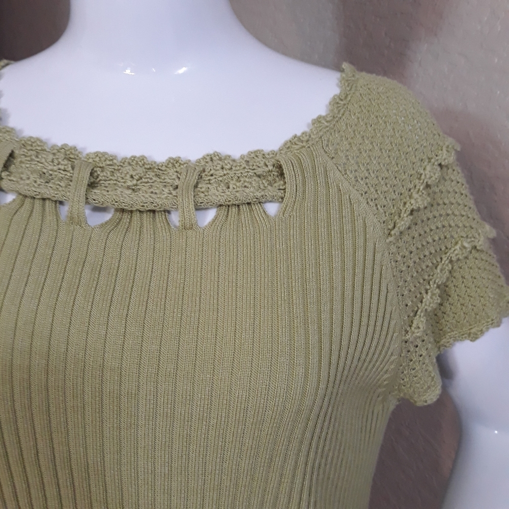 RQT Petite Top